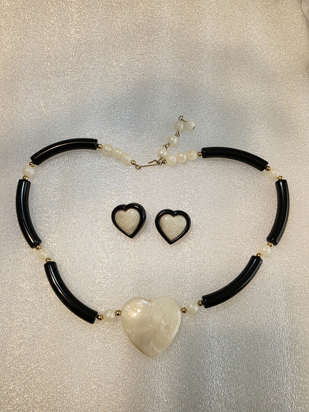 Black and Cream Heart Necklace & Earring Set